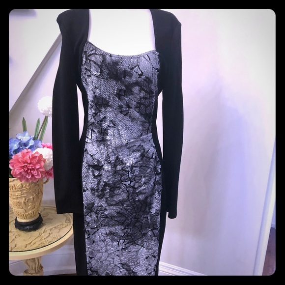 Dress - Picture 1 of 4